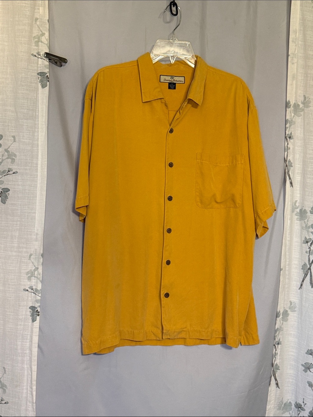 Tommy Bahama Men's Short-Sleeve Button-Down Shirt in Mustard